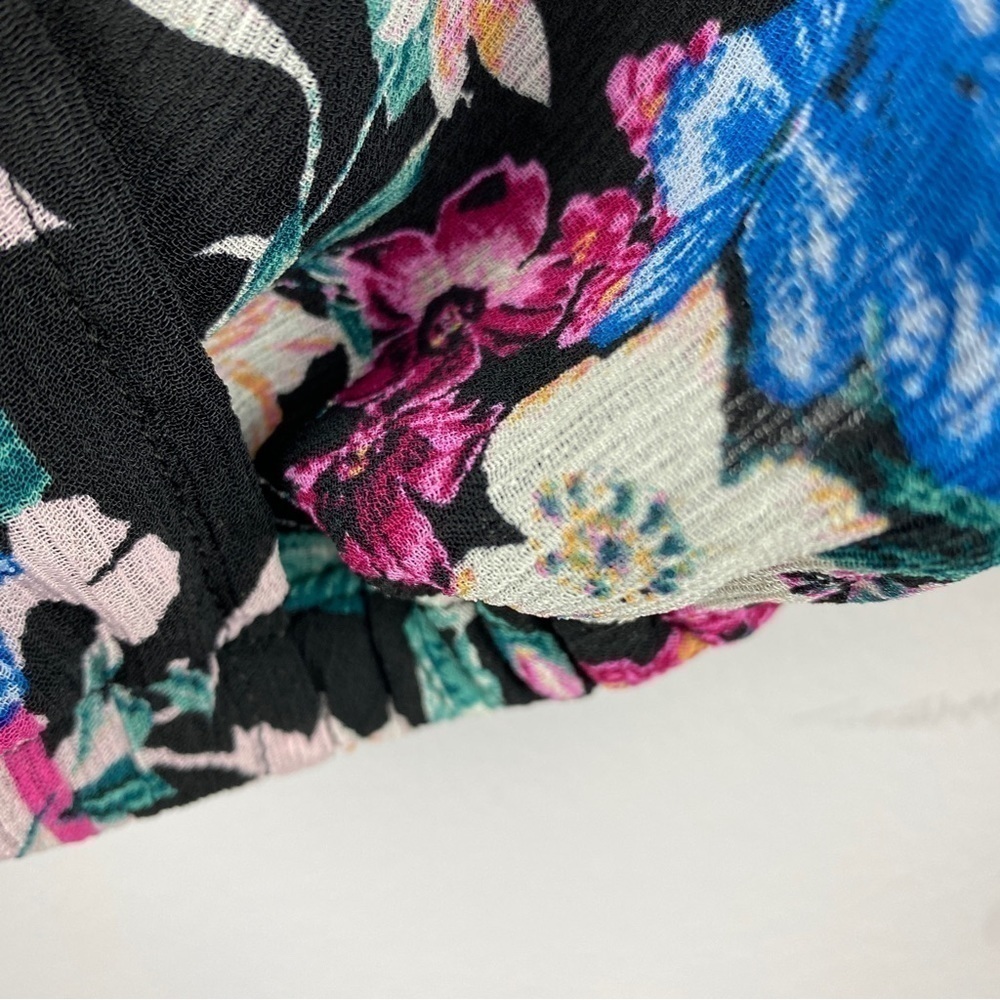 ✨3/$20✨ Guess Los Angeles Floral Faux Wrap Blouse Small Sheer Bell Sleeve Top - Picture 9 of 14